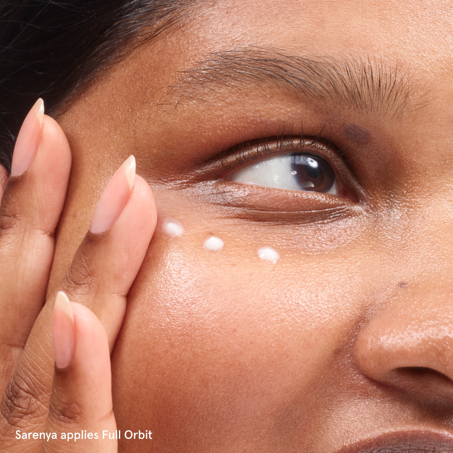 FULL ORBIT ENTIRE-EYE BRIGHTENING CREAM (CREMA ILUMINADORA PARA CONTORNO DE OJOS)